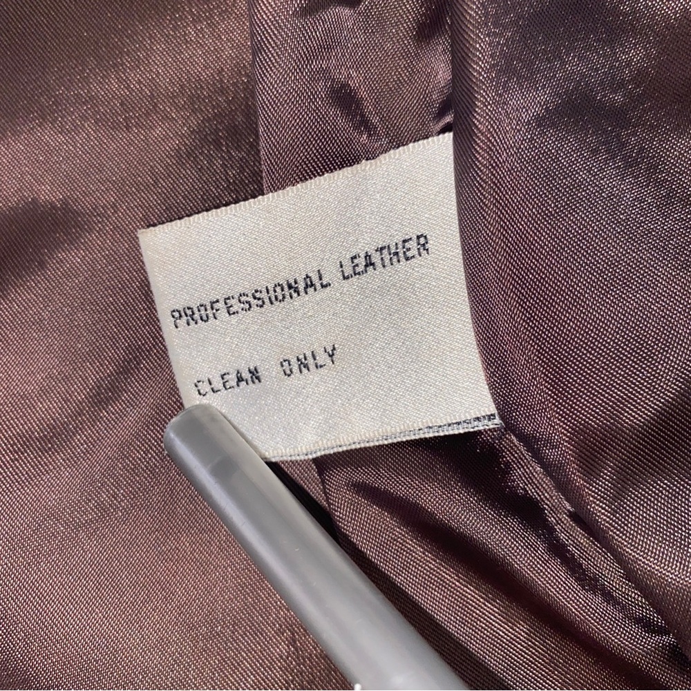 Vintage Mitrani Leather‎ Vest Lion
Head Medallions Size Medium Brown
Rare - Picture 11 of 11